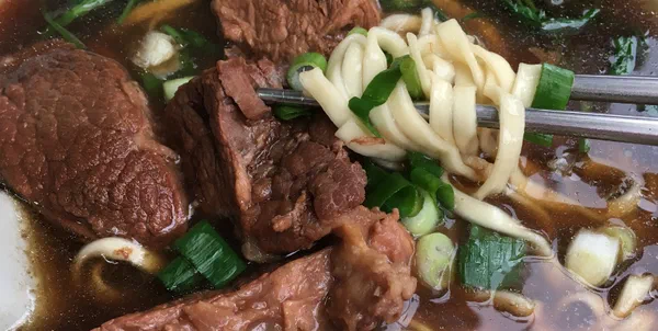 Lazy Instant Pot Beef Noodle Soup